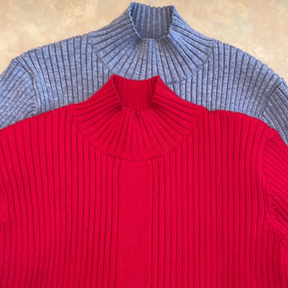 NWOT 2 Fever pullover sweaters red and grey size XS